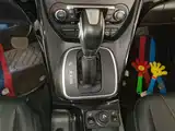 Фото 14 - Ford Kuga