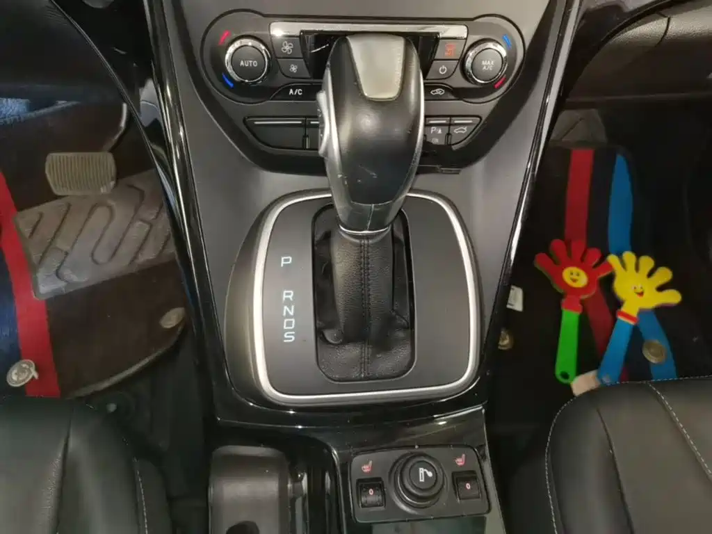 Фото 14 - Ford Kuga