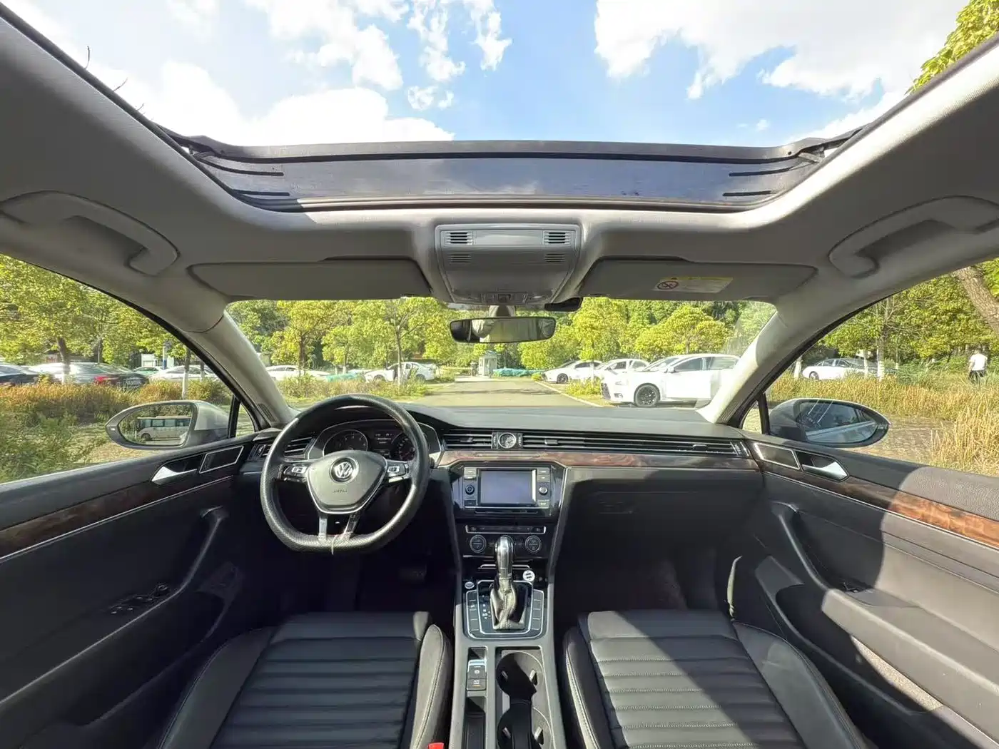 Volkswagen Magotan 2017 330TSI DSG Luxury фото 8