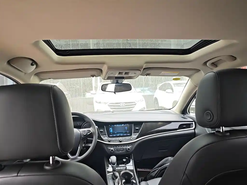 Buick Verano 2017 Sedan 20T DCT Elite фото 18
