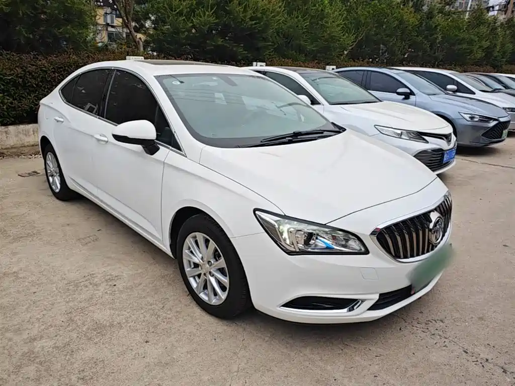 Buick Verano 2017 Sedan 20T DCT Elite фото 4