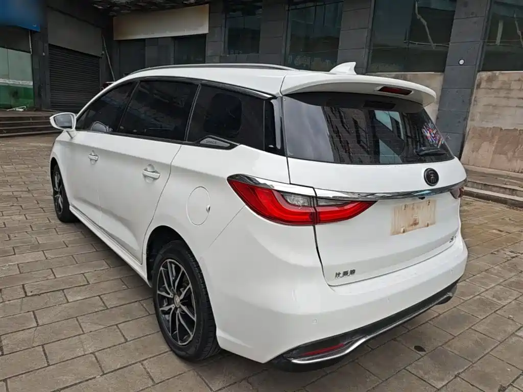 BYD Song MAX 2018 2017 1.5T Auto Smart Luxury 7-Seater