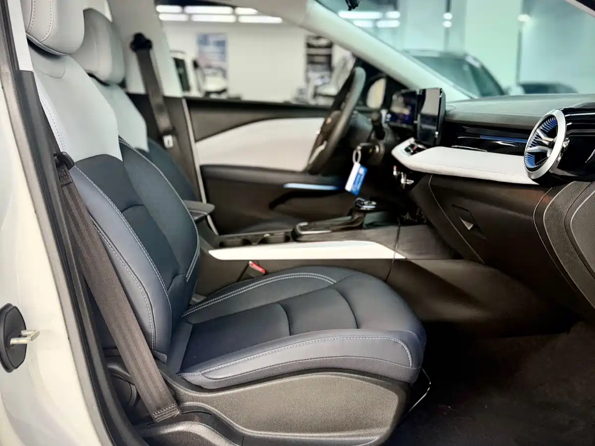 Chevrolet Monza 2023 1.5L DCT WOW Benefit Edition фото 12