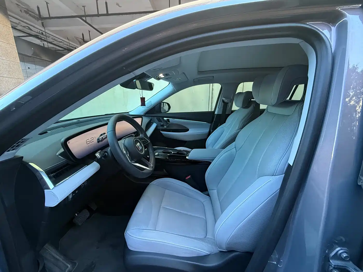 Buick E5 2024 2023 Premium Standard Range Edition