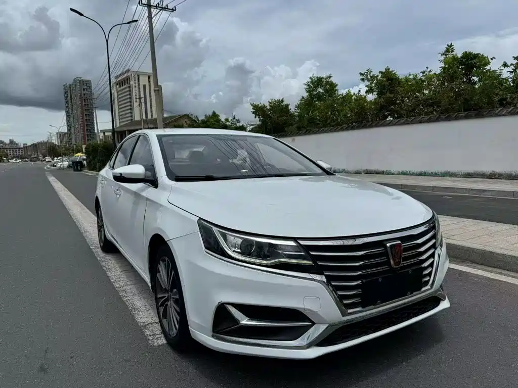Roewe i6 2019 2020 PLUS 1.6L CVT 4G Connected Glory Flagship Edition