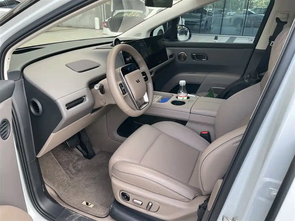 Li Auto Li i8 2025 2025 Standard Edition