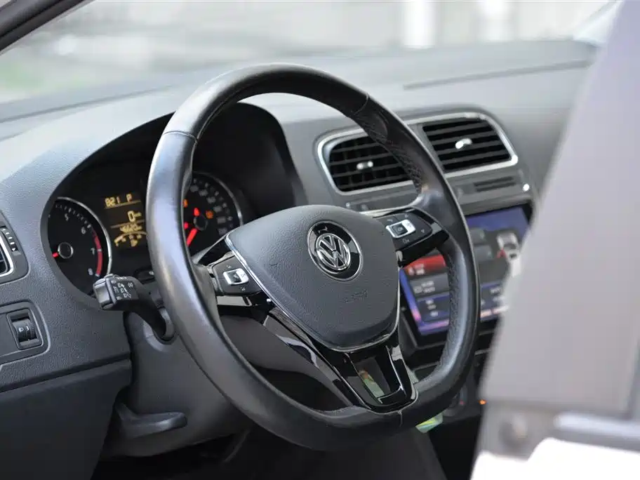 Volkswagen Polo 2018 1.5L Auto Comfort фото 7