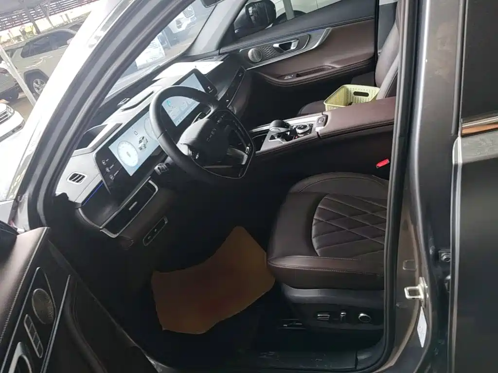 Chery Tiggo 8 PRO 2025 2025 290T 2WD Premium Edition