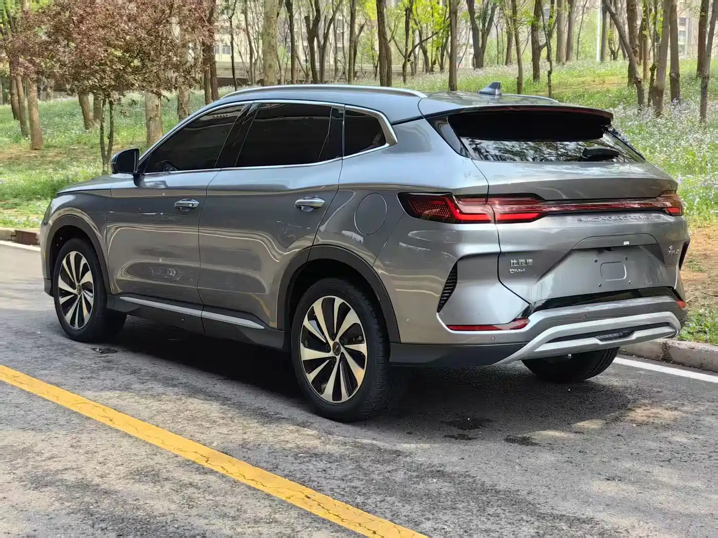 BYD Song PLUS PHEV 2024 Glory Edition DM-i 110km Flagship фото 7