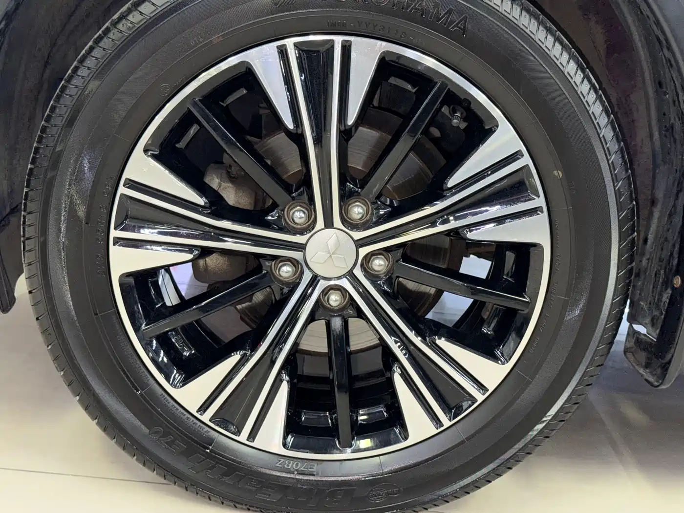 Mitsubishi Eclipse Cross 2018 1.5T CVT AWD True Self Edition фото 24