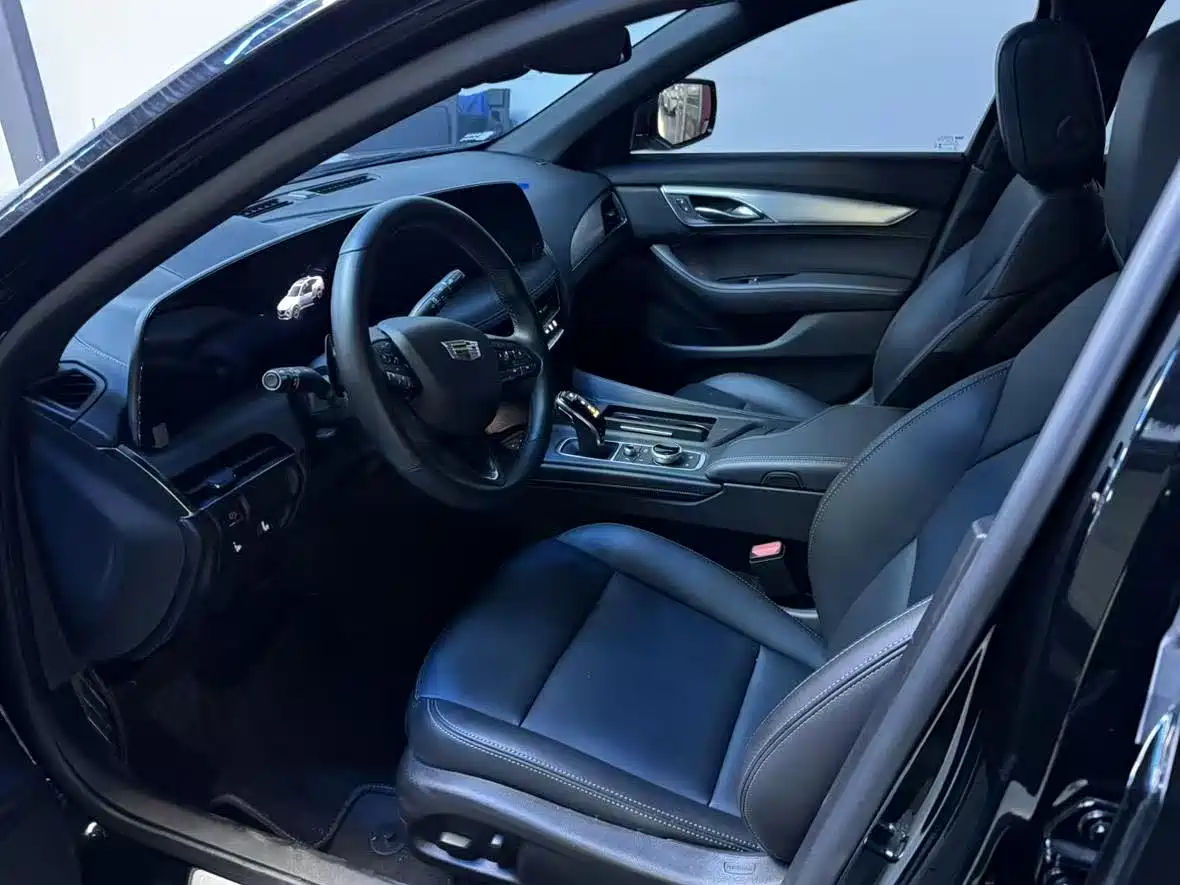 Cadillac CT5 2024 28T Platinum Edition фото 4