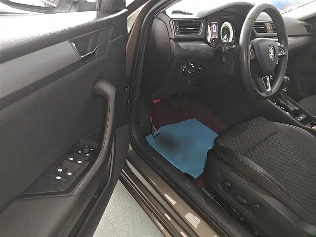 Škoda Superb 2019 TSI280 DSG Comfort Edition фото 16