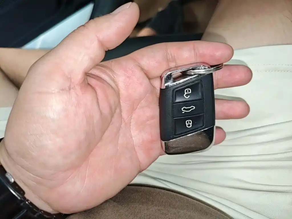 Фото 9 - Volkswagen Passat