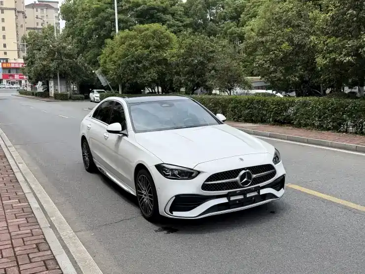 Mercedes-Benz C-Class 2023 C 260 L Sport фото 3