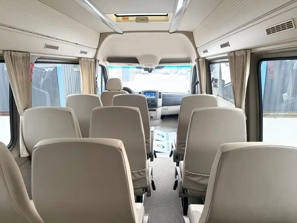 Mercedes-Benz Sprinter 2013 2012 Model 2.1T Premium Tour Long Wheelbase