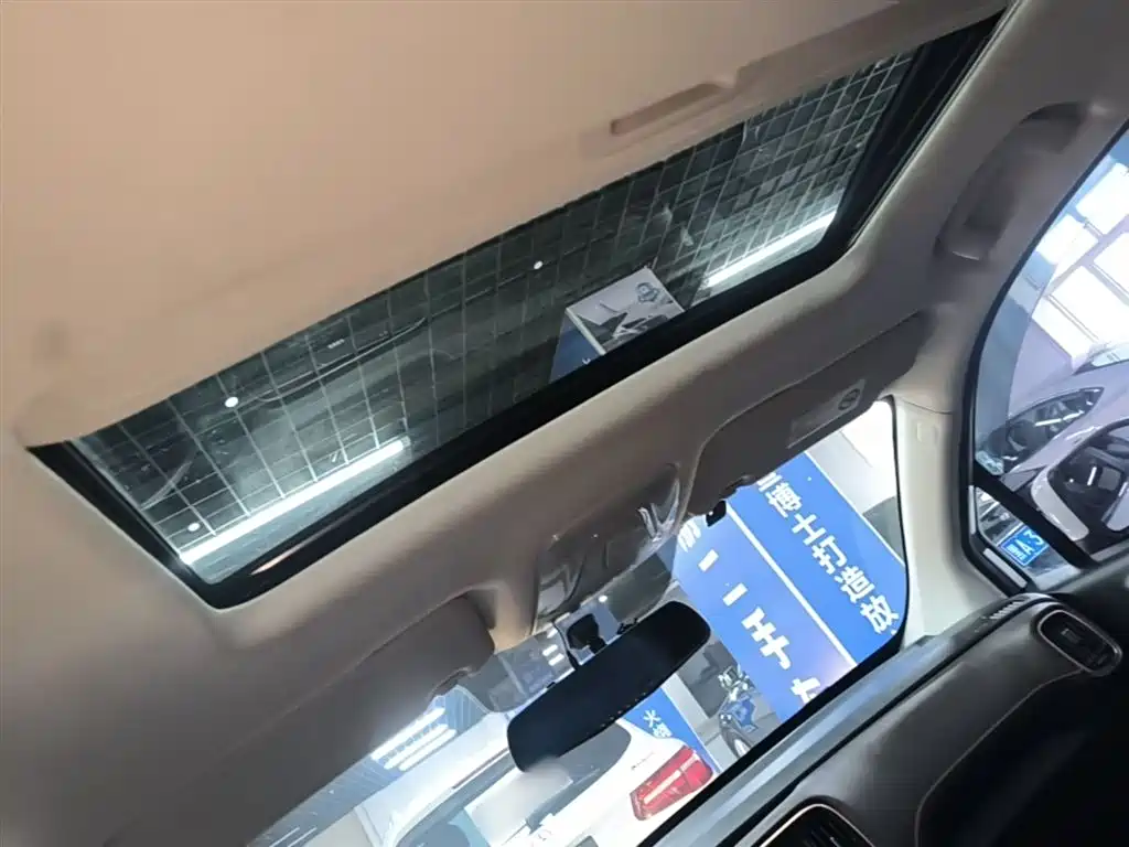 GAC Trumpchi Trumpchi GS3 2019 235T Automatic Elite Edition фото 18