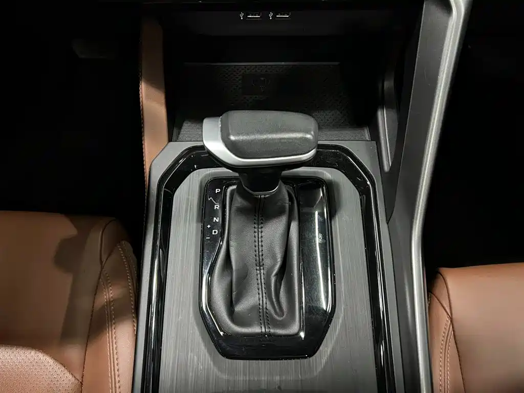 GEELY AUTOMOBILE VISION X6