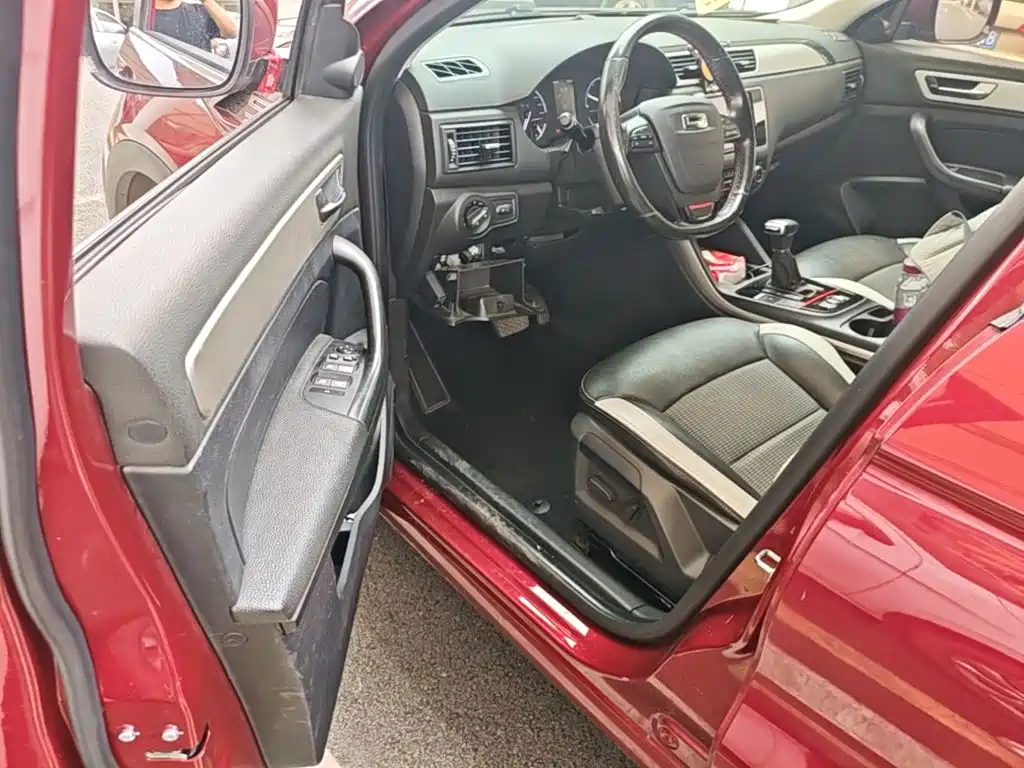 Qoros 5 2018 2018 1.6T Automatic Premium Type