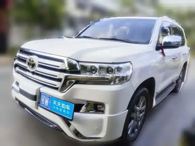 Toyota Land Cruiser (Import) 2015 4.6L V8 Middle East Limited Edition — фото 1