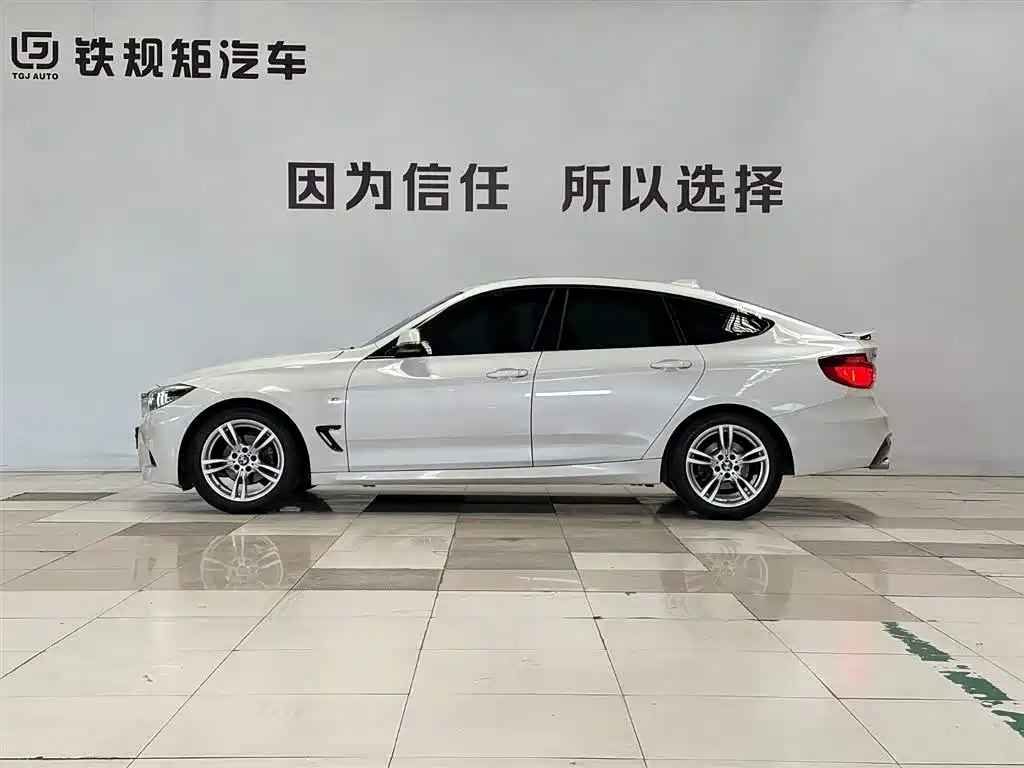 BMW 3 Series GT 2020 320i M Sport Package фото 3