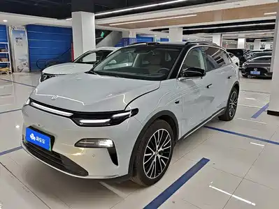 Leapmotor C11