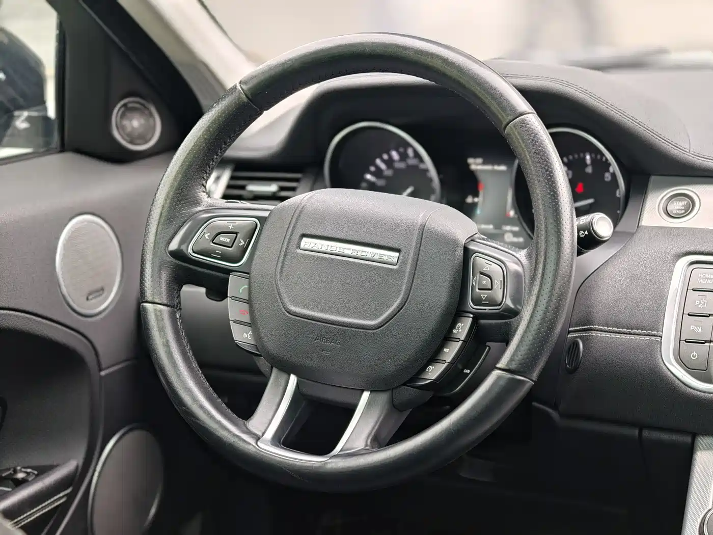 Land Rover Range Rover Evoque (Import) 2014 2.0T 5-door Brilliance Sport фото 6