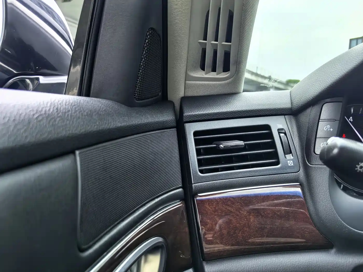 Infiniti Q70 2015 Q70L 2.5L Enjoyment Edition фото 38