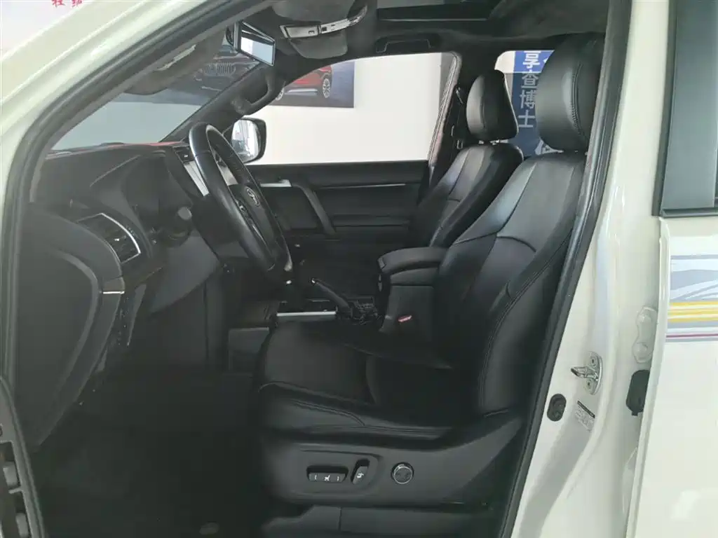 Toyota Prado 2018 3.5L Auto TX фото 15