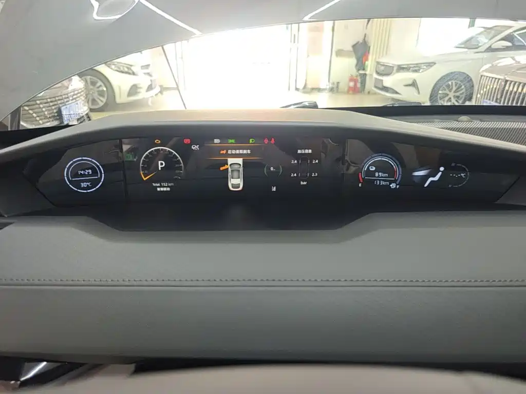 Changan UNI-V iDD 2025 2024 Blue Whale Smart iDD 136km Smart Cool