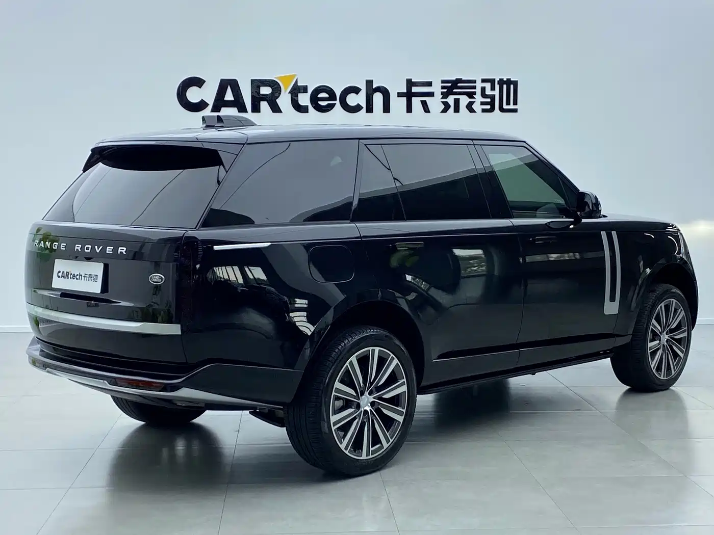 Land Rover Range Rover 2025 2025 3.0 L6 400PS Genesis Extended Wheelbase