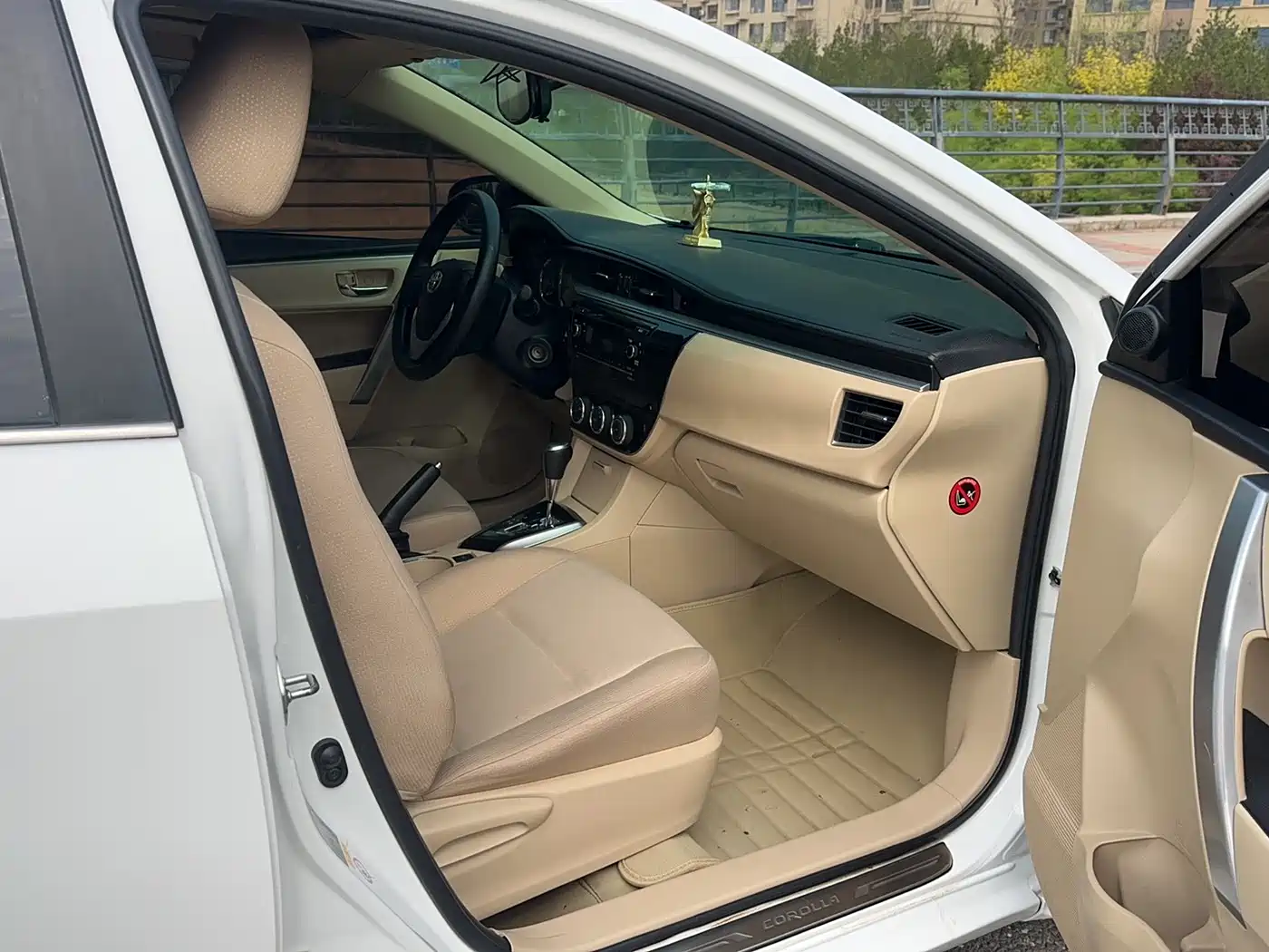 Toyota Corolla 2014 1.6L CVT GL фото 23