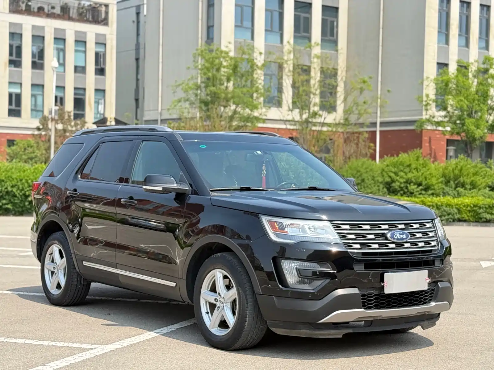 Фото 3 - Ford Explorer (Import)