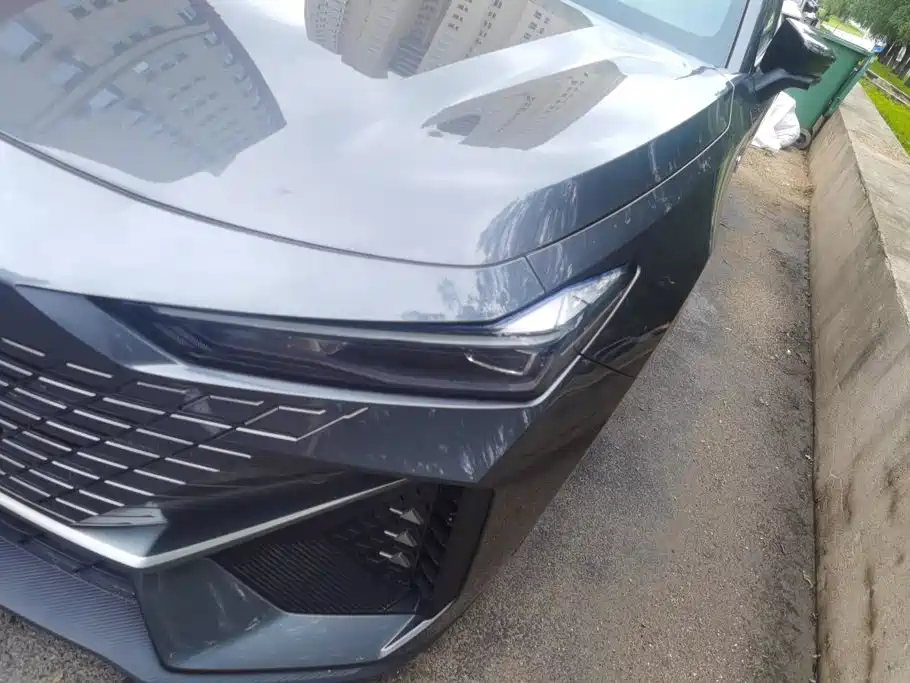 Changan UNI-V iDD 2023 2023 ZhiDian iDD 1.5T 113km Smart Fun Edition
