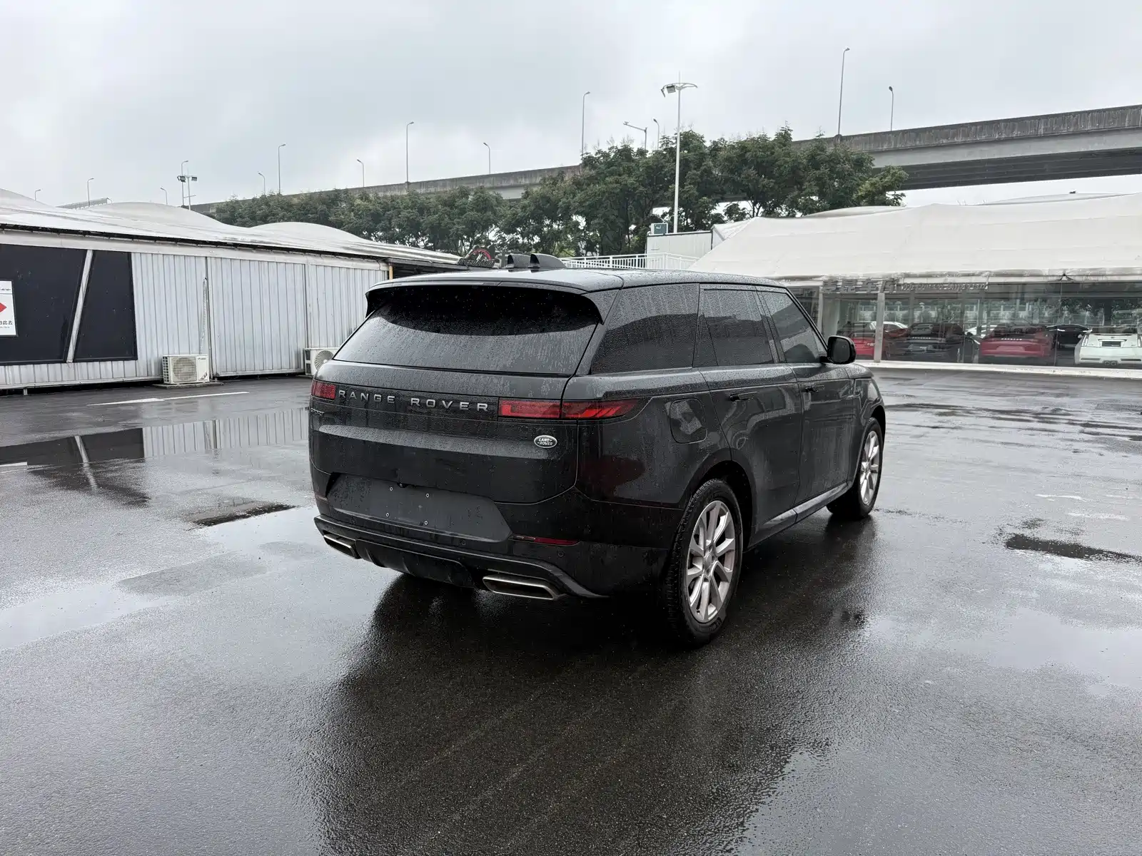 Photo 13 - Land Rover Range Rover Sport