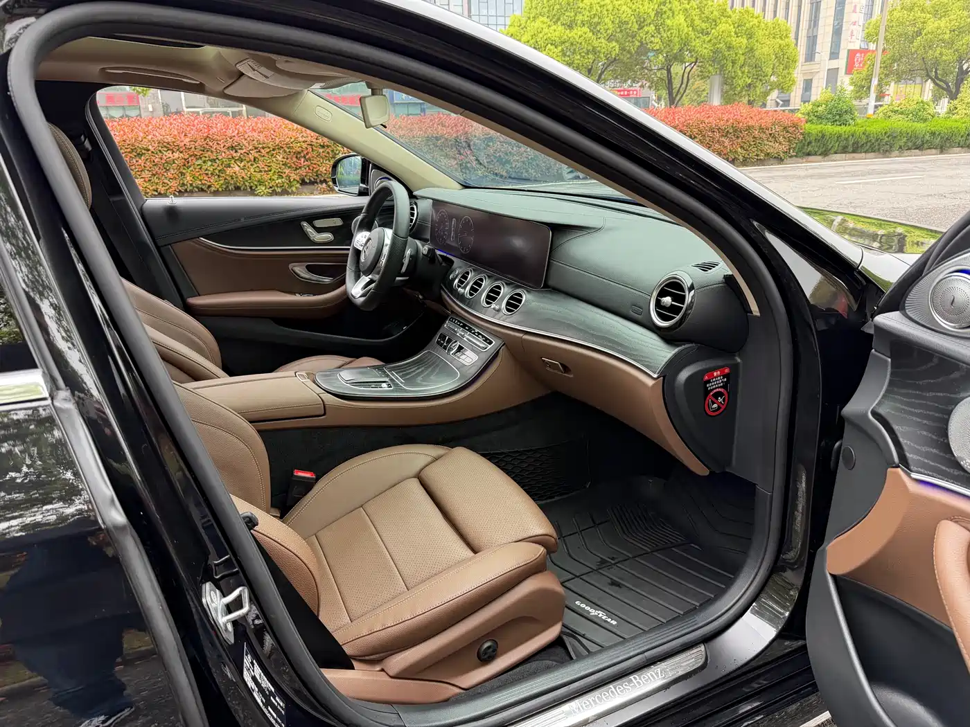 Mercedes-Benz E-Class 2019 E 200 L Sport фото 10
