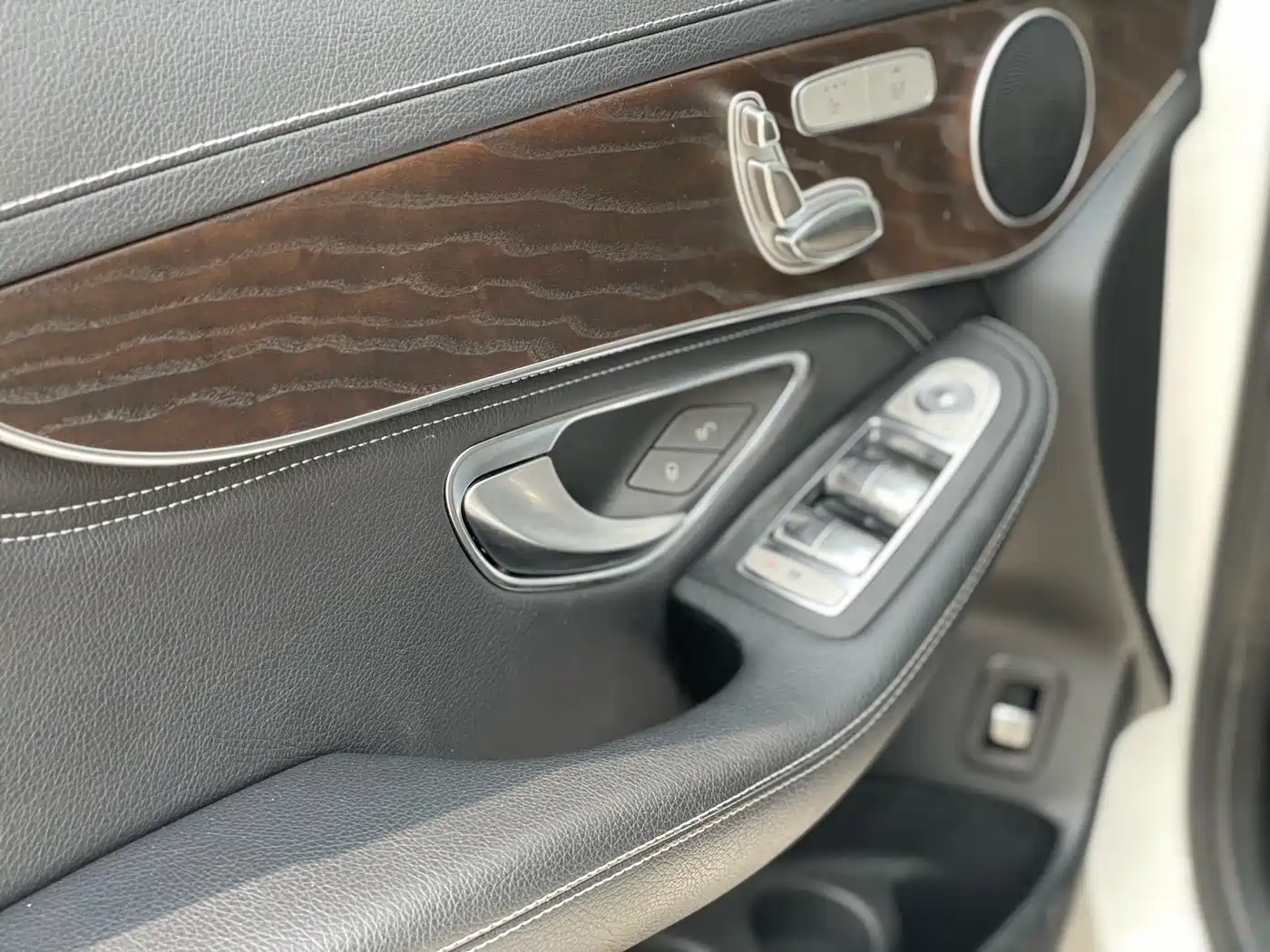 Mercedes-Benz GLC 2020 GLC 260 L 4MATIC Luxury фото 17