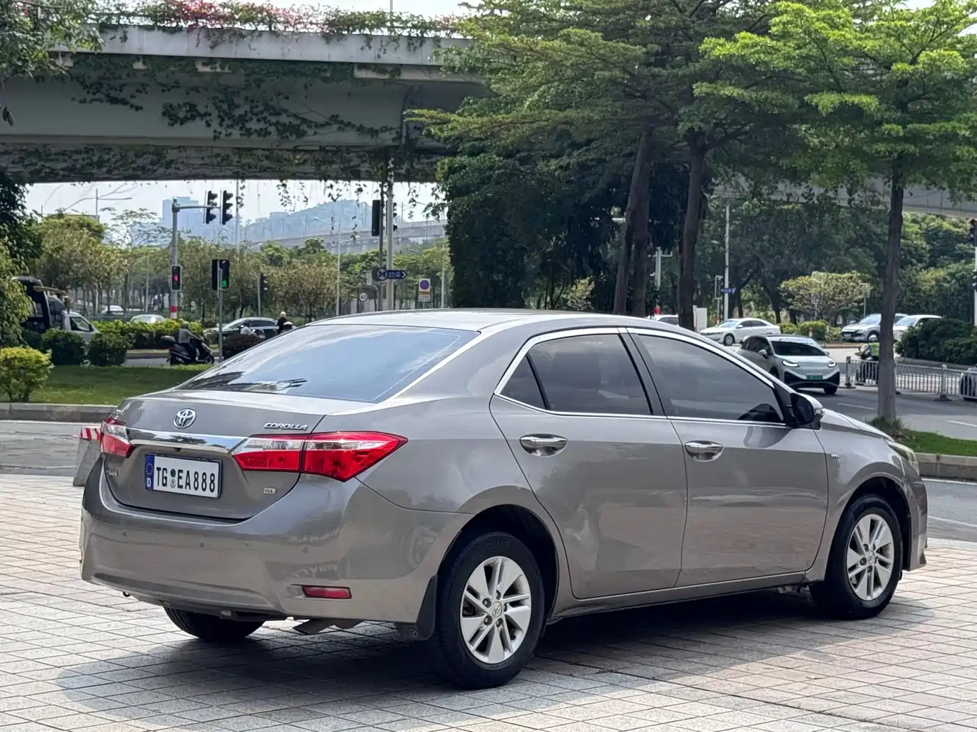 Toyota Corolla 2014 1.6L CVT GL фото 4