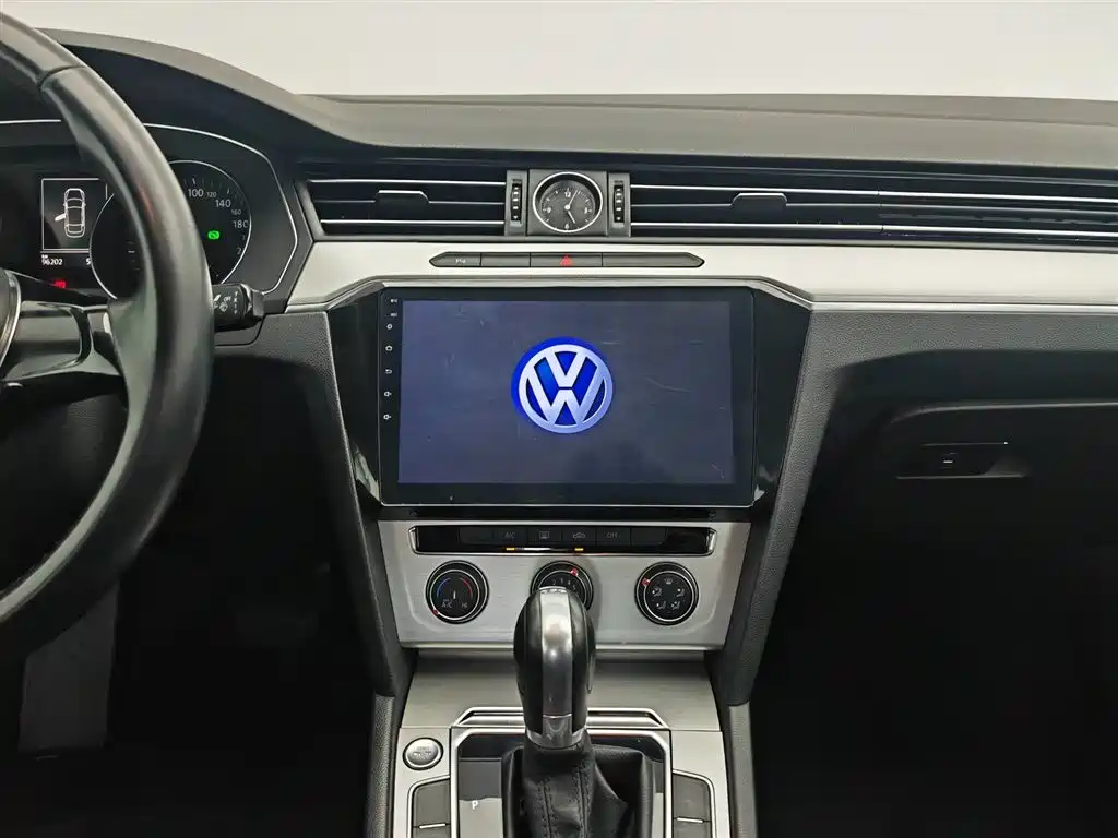 Volkswagen Magotan 2018 280TSI DSG Comfort фото 12
