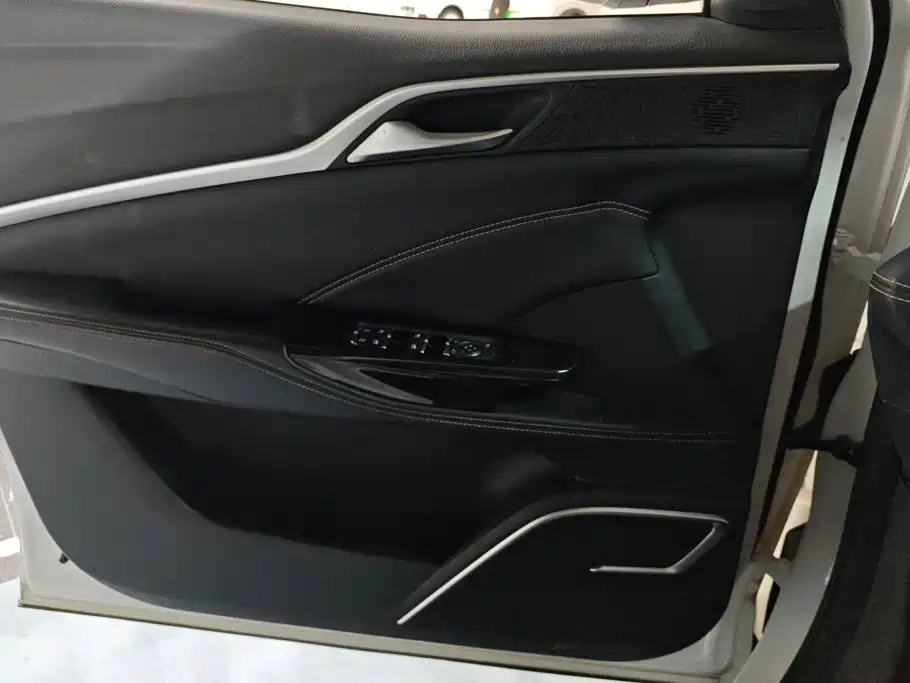 Nezha Auto Neta U 2023 2022 Facelift Pro 400 Smooth Ride Online-hailing Edition (LFP)
