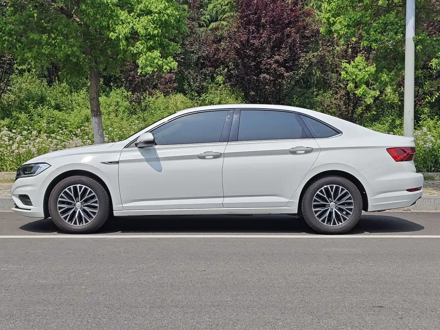 Volkswagen Sagitar 2019 200TSI Manual Comfort Edition China VI фото 7