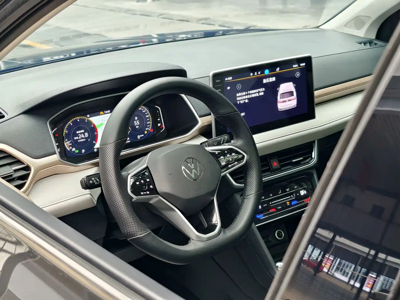 Volkswagen Tharu 2023 300TSI 2WD Full Moon Edition фото 6