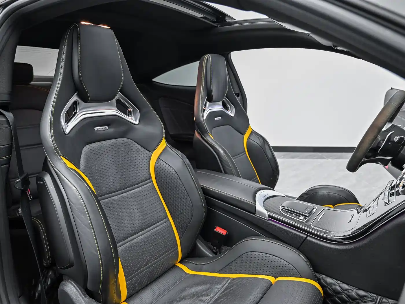 Mercedes-Benz C-Class AMG 2021 AMG C 63 Coupe Night Special Edition фото 13