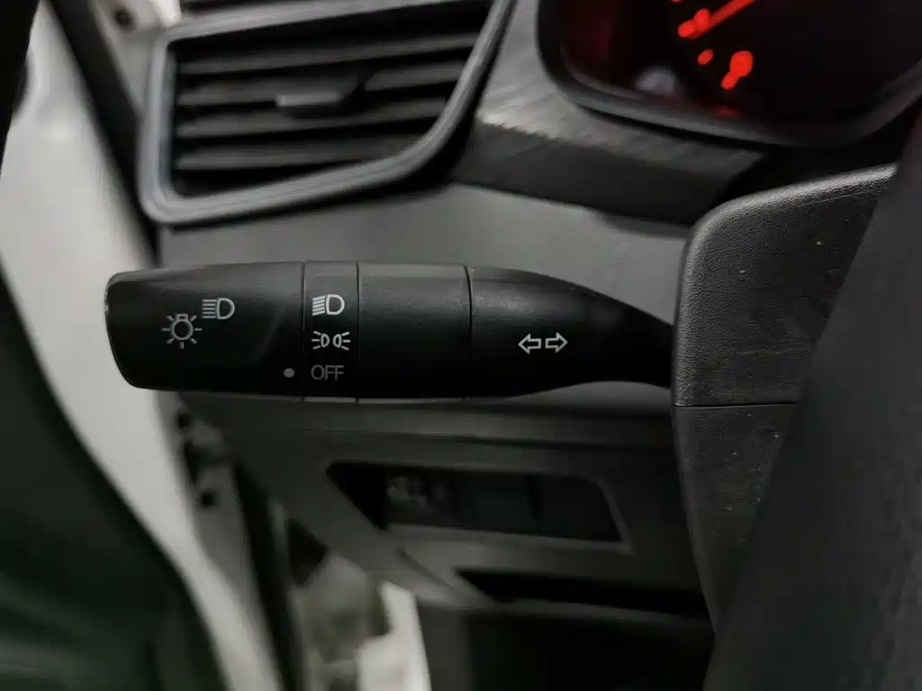 Baojun 310 2018 2016 1.2L Manual Comfort Model