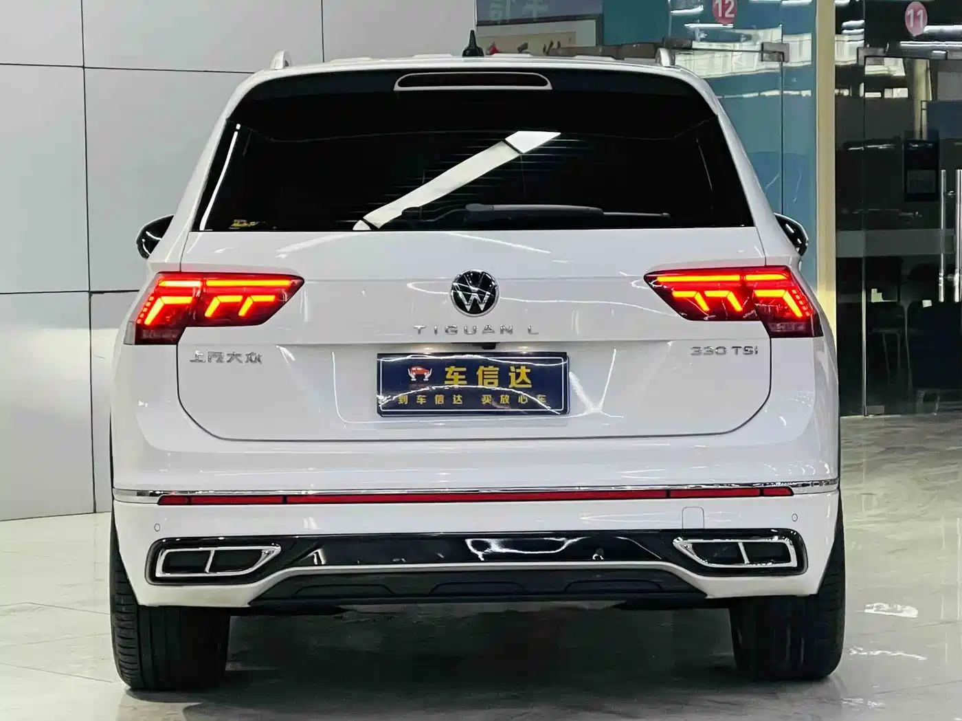 Volkswagen Tiguan L 2022 330TSI Auto 2WD R-Line Premium Edition фото 4