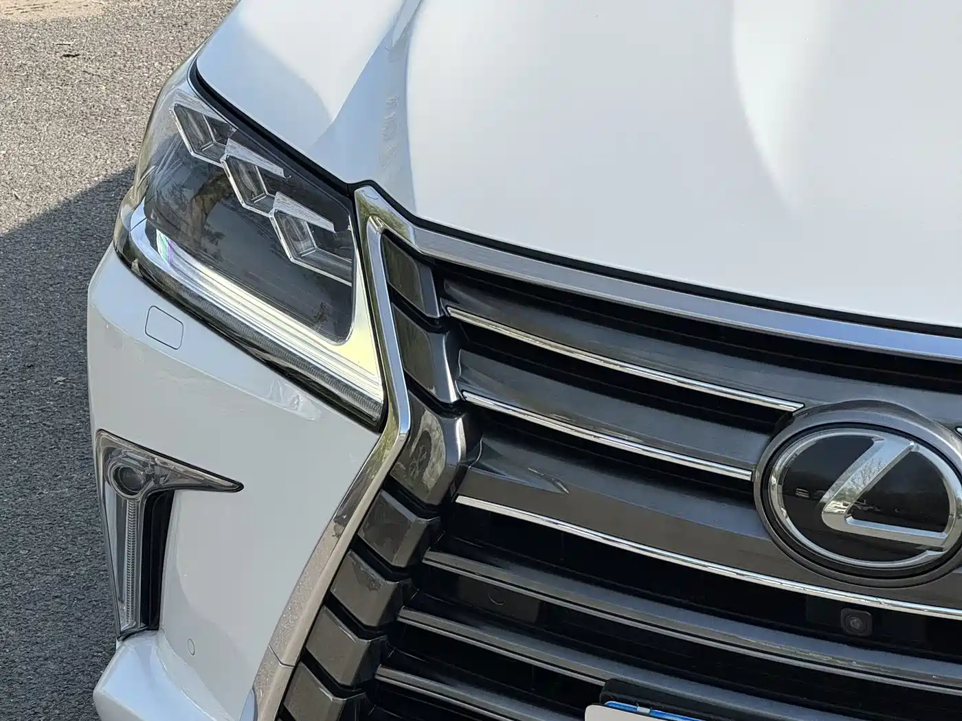 Lexus LX 2019 570 Dynamic Luxury Edition фото 9