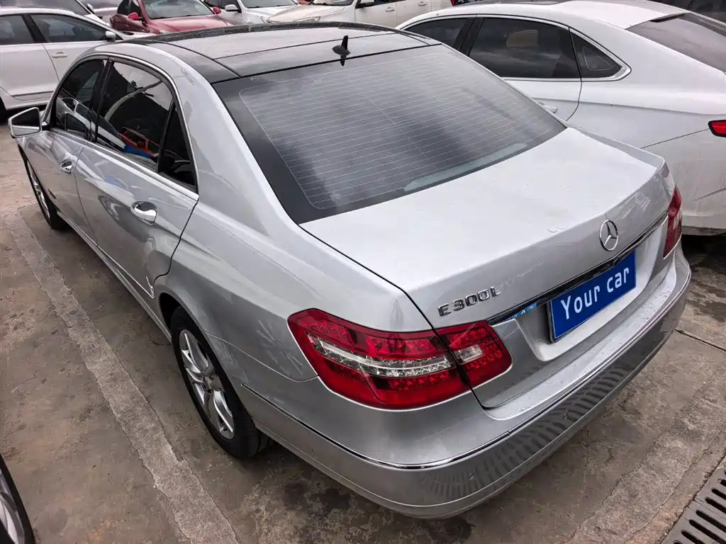 Mercedes-Benz E-Class 2013 E 300 L Fashion фото 4
