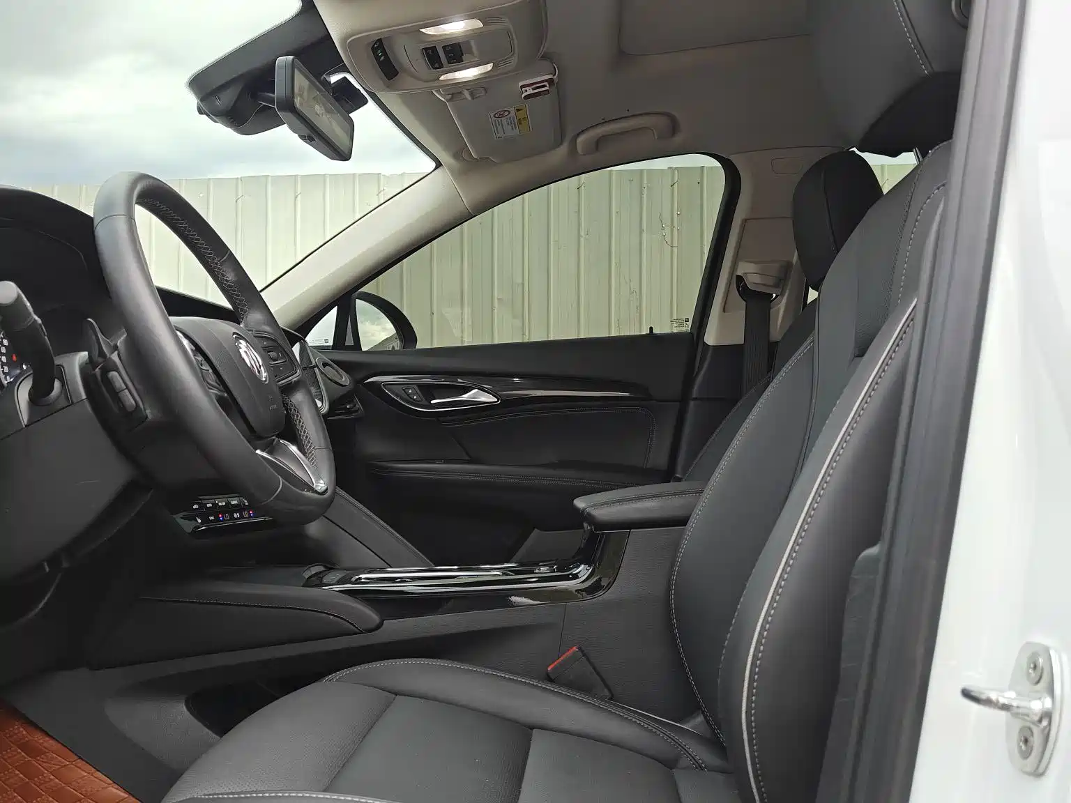 صورة 7 - Buick Envision Plus