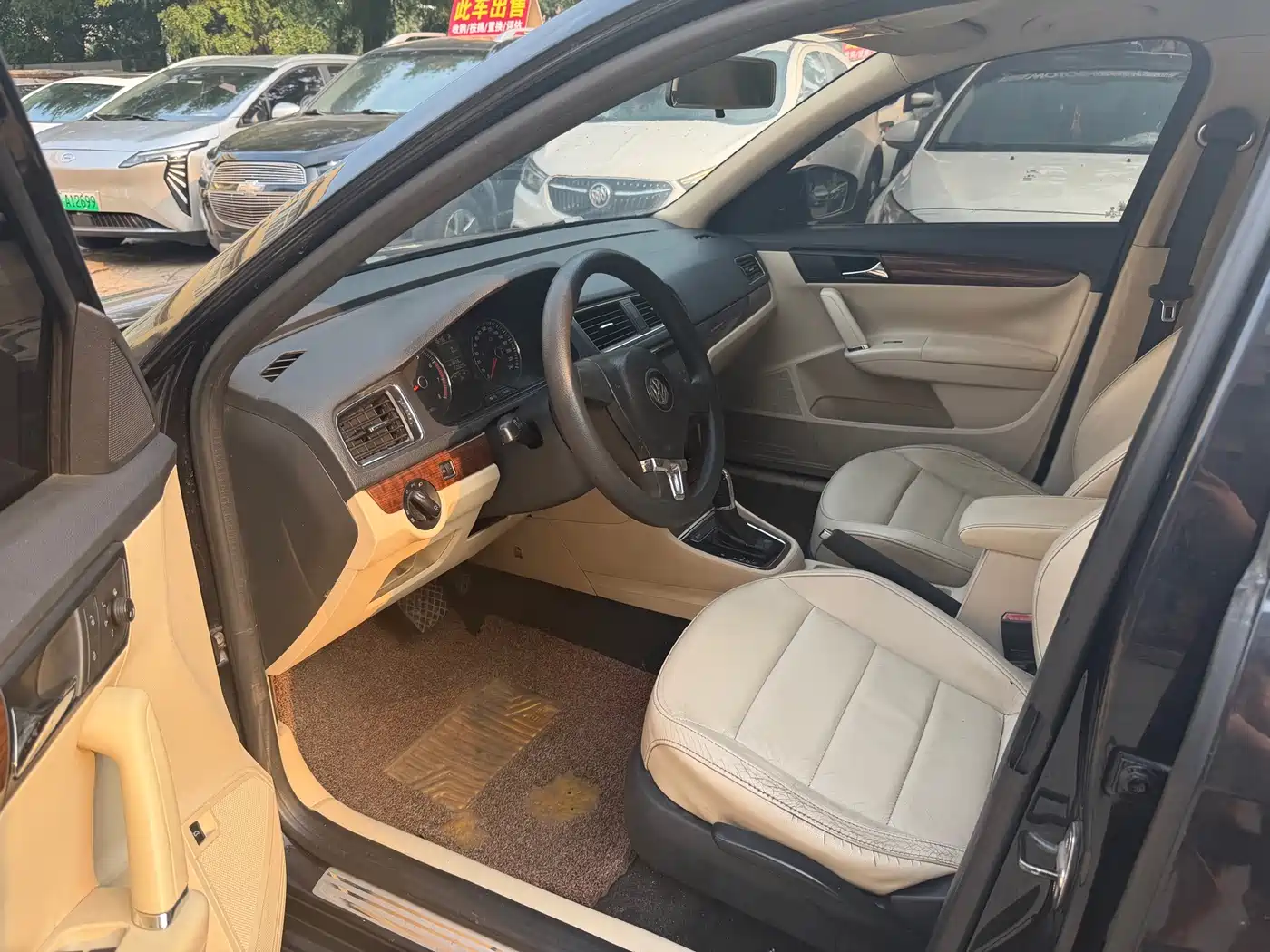 Фото 4 - Volkswagen Lavida