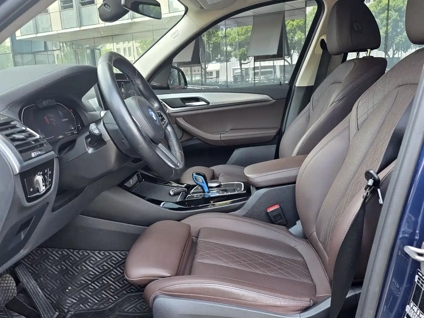 BMW iX3 2022 Facelift Innovation Leader Model фото 9