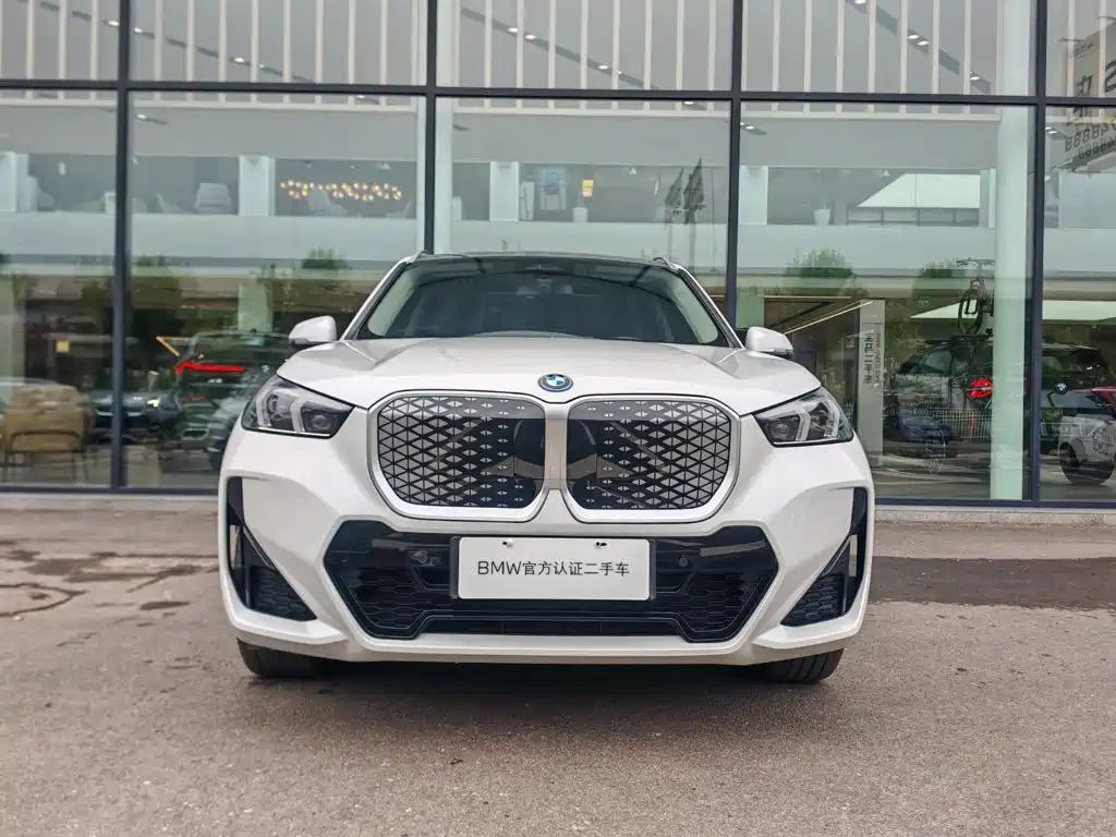 BMW iX1 2024 2023 eDrive25L M Sport Package